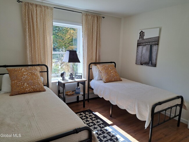 Building Photo - 134 Pickle Hill Rd