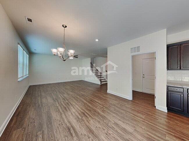 Building Photo - 4925 Wilcrest Ct