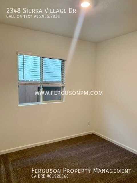 Building Photo - Pet Friendly Solar Home in West Roseville