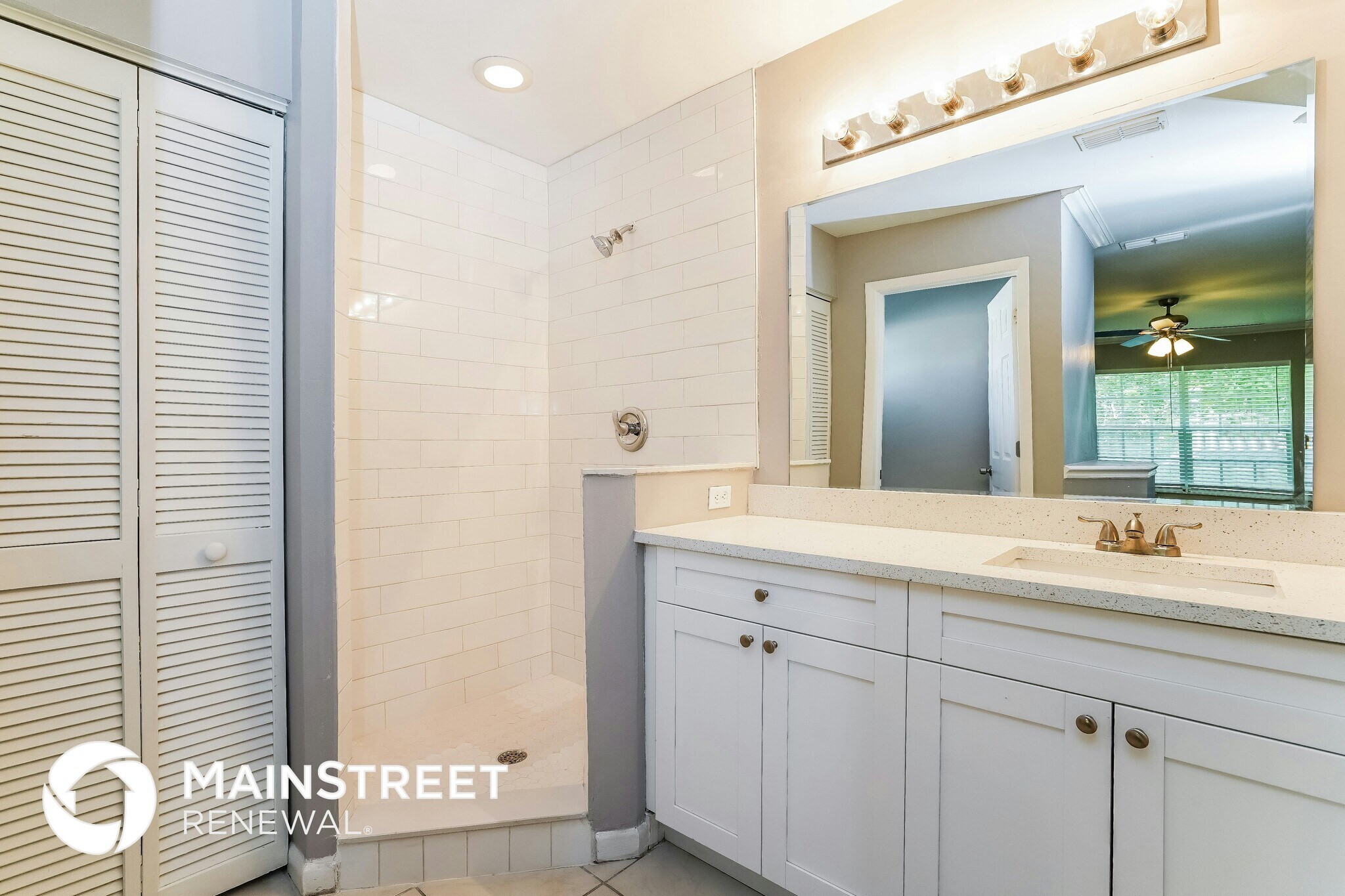 Building Photo - 525 SW 23rd Terrace