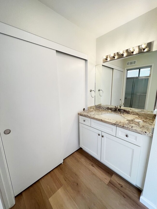 Building Photo - Newly renovated Carmel Valley townhome in The Groves