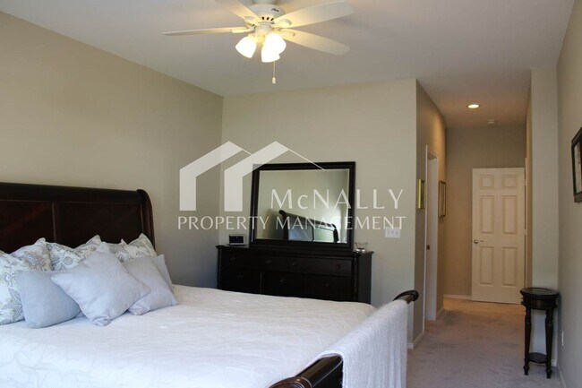 Building Photo - 1114 Garden Cir