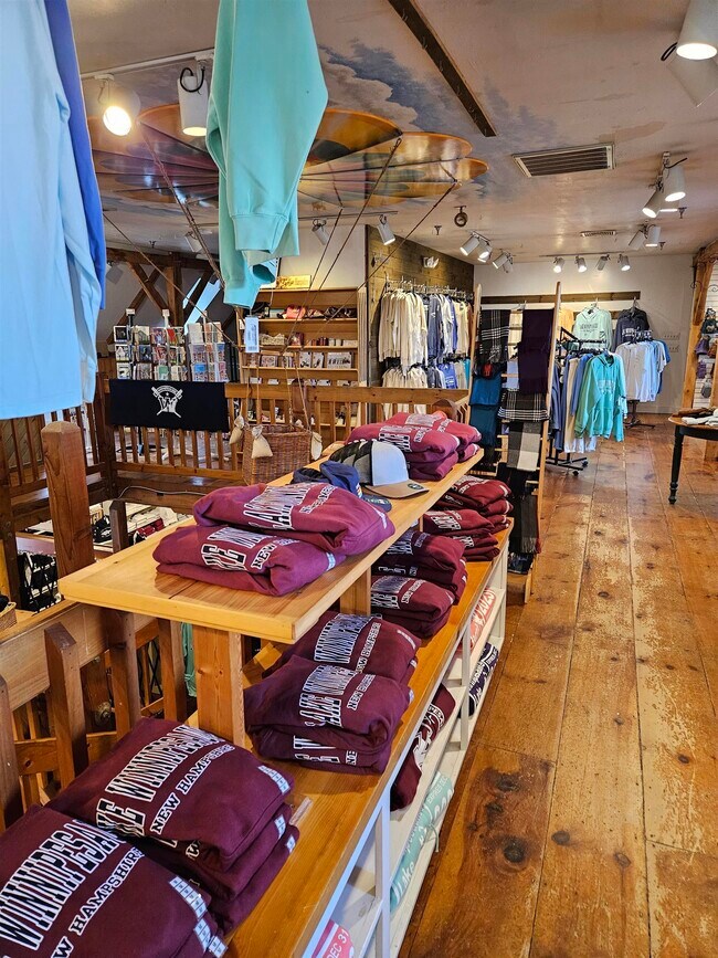 Building Photo - 312 Daniel Webster Hwy