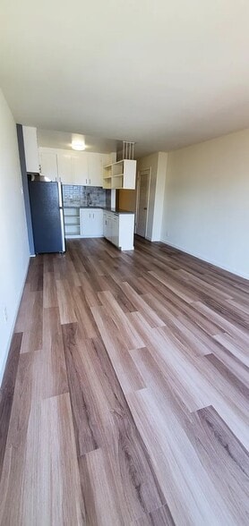 Building Photo - 14882 Randall Ave