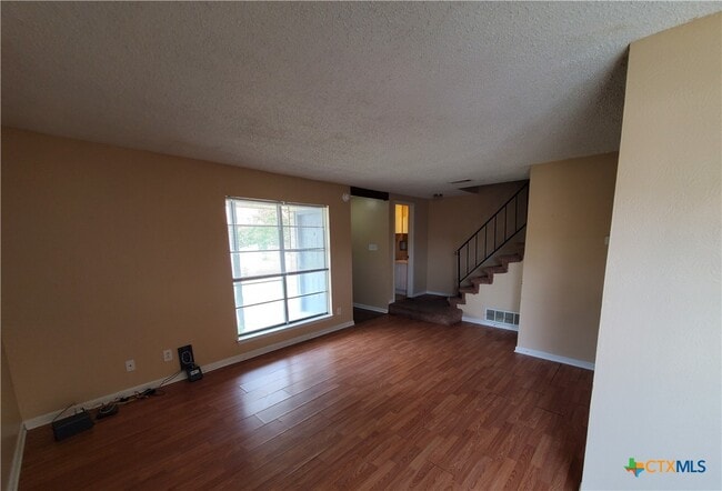 Building Photo - 1308 Covey Ln