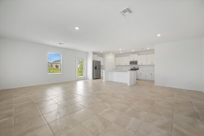 Building Photo - Lakewood Ranch Newer Build - 5 Bedroom Hom...