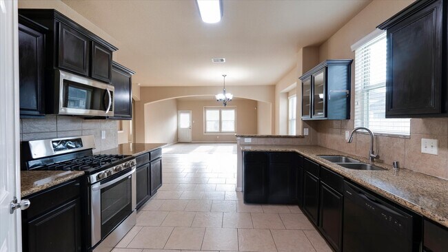 Building Photo - 5506 Casa Calvet Dr
