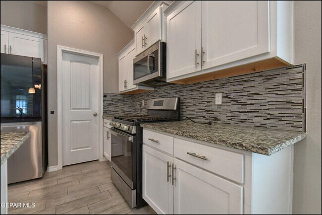 Building Photo - 917 Odle Pl