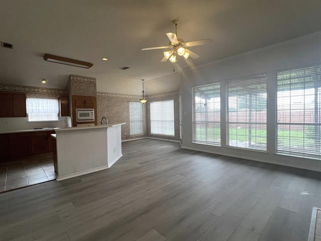 Building Photo - 3849 Pine Valley Dr
