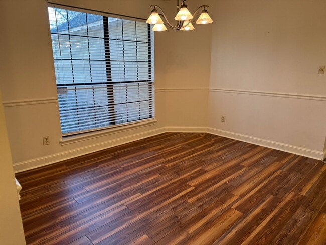 Building Photo - 112 Eagles Landing Dr