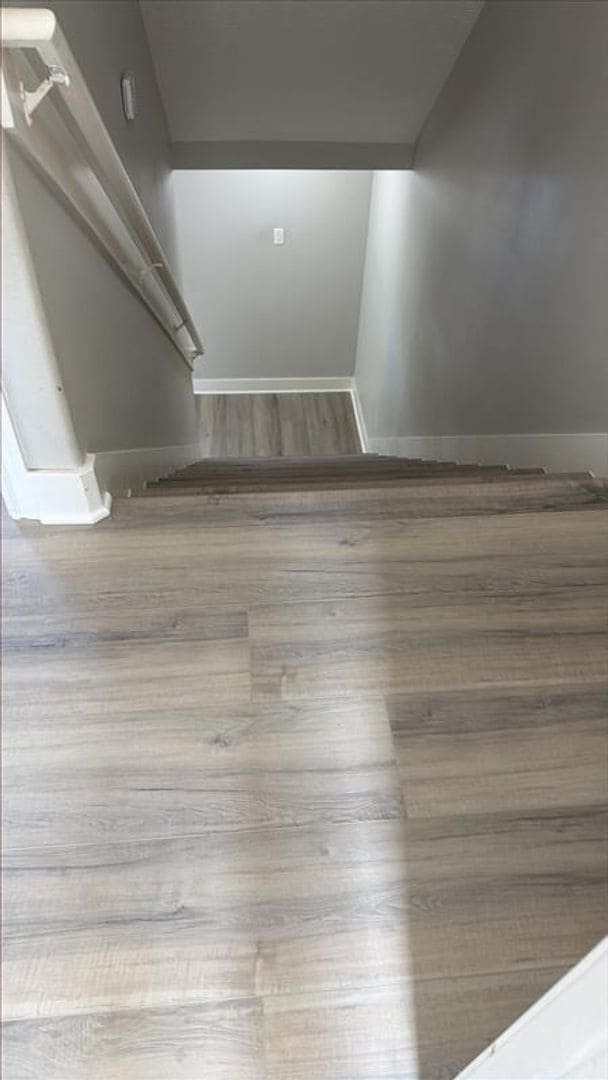 Building Photo - Duplex For Lease