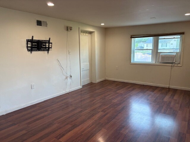 Building Photo - Spacious Studio - Utilities Included + Int...