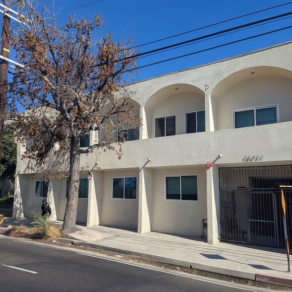 Primary Photo - 14411 Vanowen St.