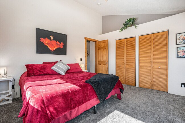 Building Photo - 1353 Alice Rd