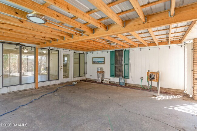 Building Photo - 101 Wisteria Dr