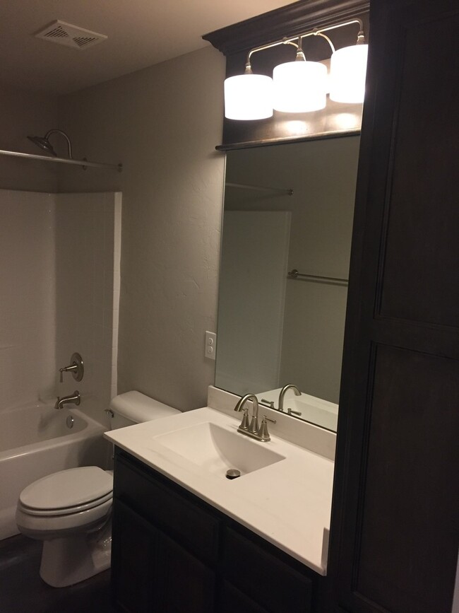 Building Photo - First Month Free! Don't miss out!