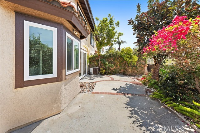 Building Photo - 24242 Briones Dr