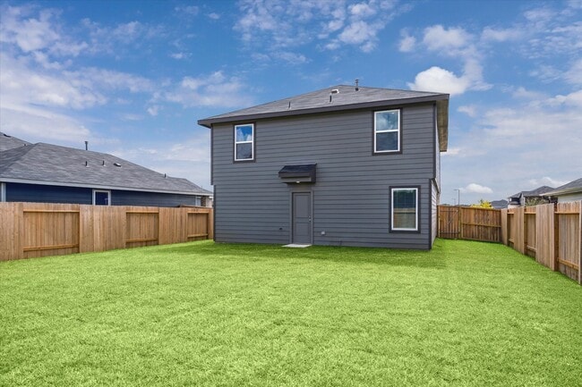Building Photo - 15150 Willow Hts Ln