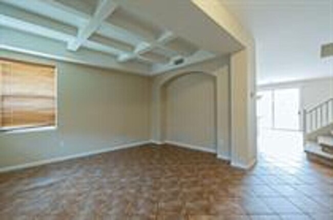 Building Photo - Incredible Single Family Home!