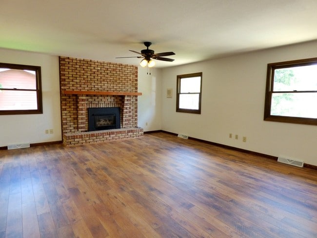 Building Photo - 155 Clubridge Pl