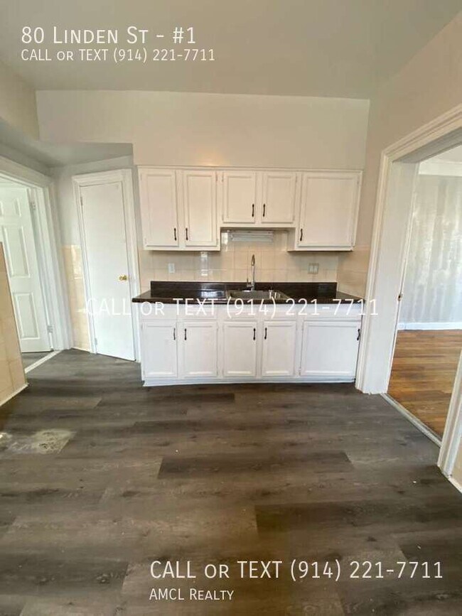 Building Photo - 80 Linden St