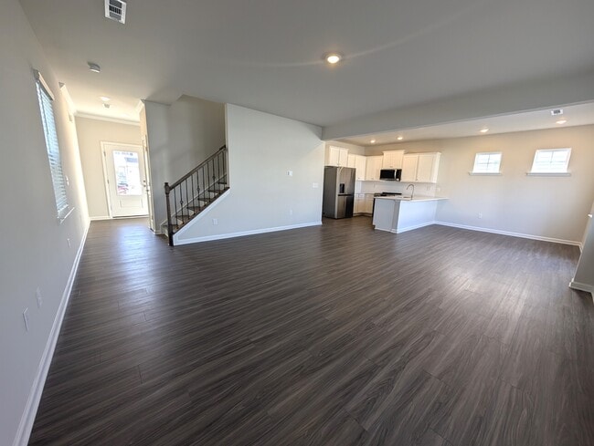Building Photo - 5501 Hydrangea St