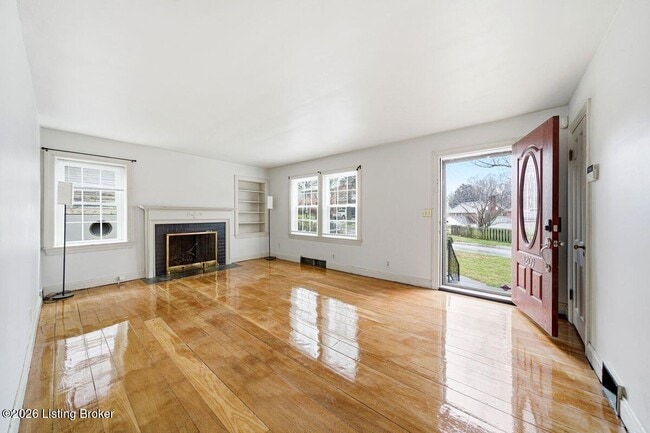 Building Photo - 1209 Valley Dr