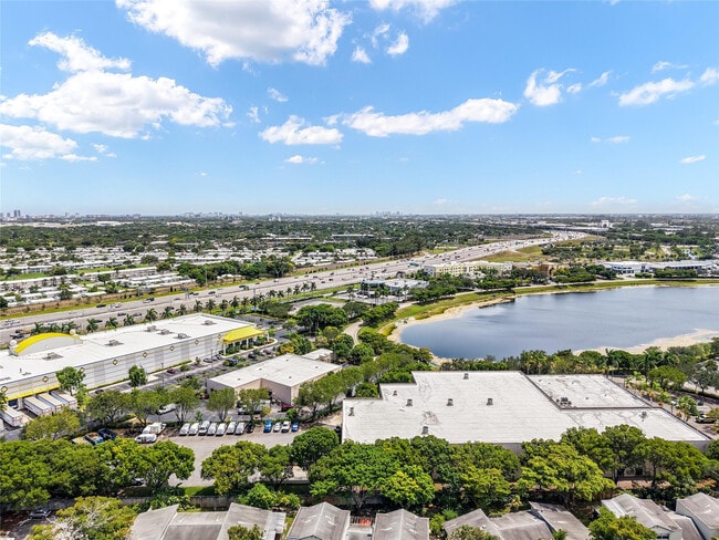 Building Photo - 3001 NW 4th Terrace