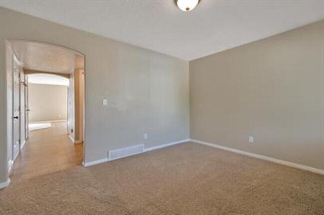 Building Photo - 1691 N 25 E
