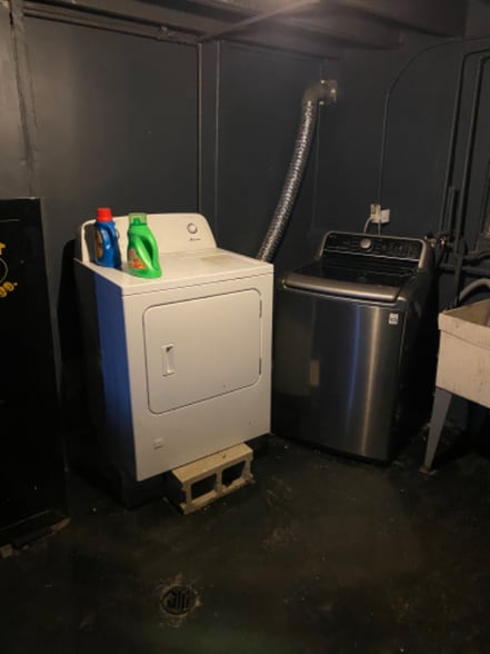 Building Photo - 1236 S 14th Ave