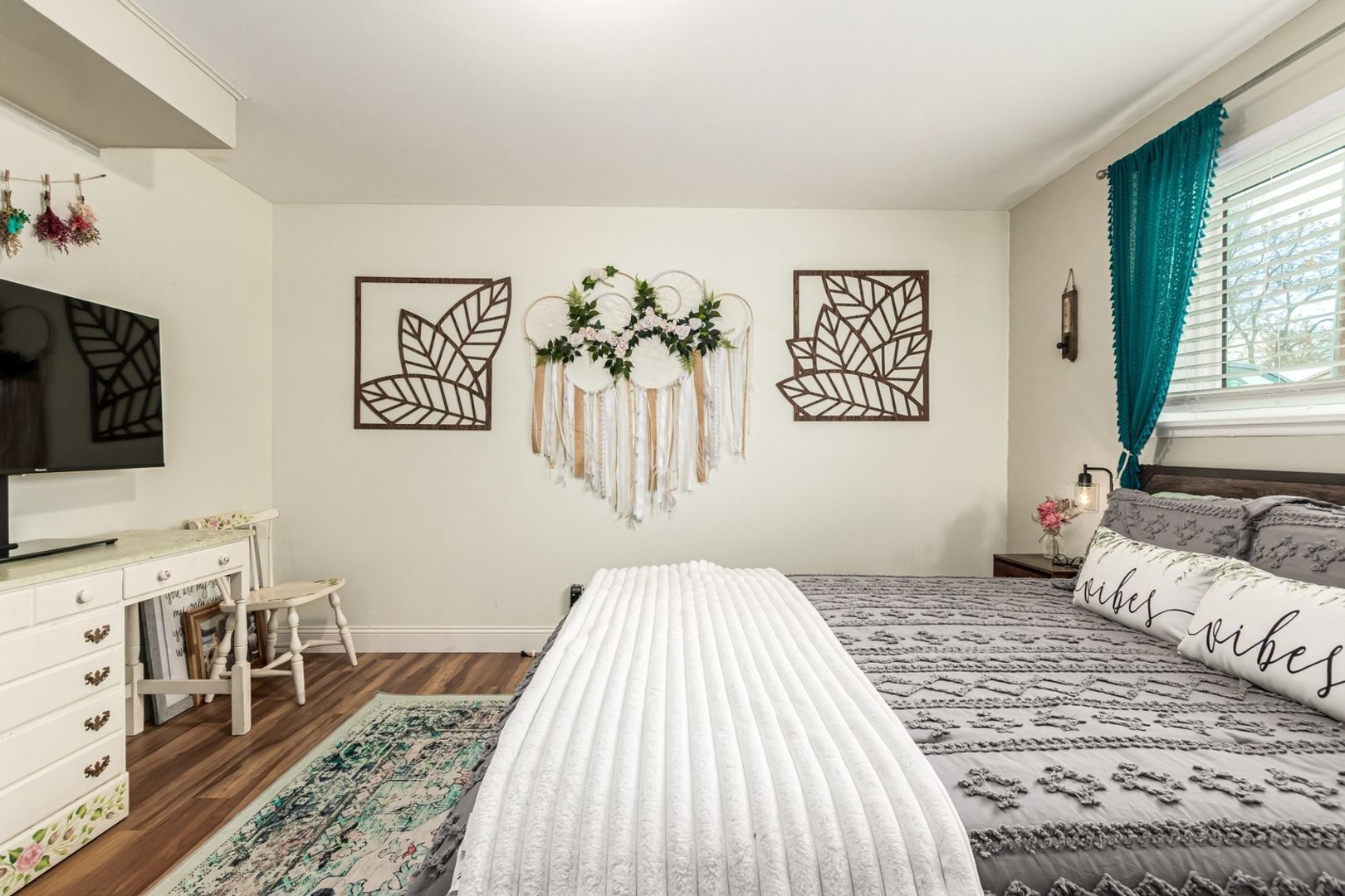 Building Photo - 11487 Larson Ln