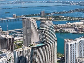 Building Photo - 300 Biscayne Blvd Way
