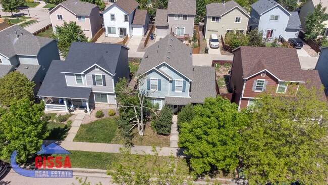 Building Photo - Cute home with engineered hardwood flooring throughout is available now!