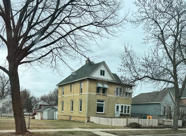 Building Photo - 312 Belgrade Ave