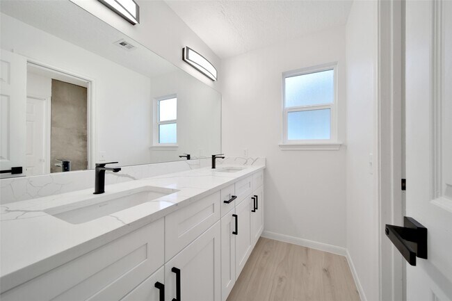 Building Photo - 1314 Stependale Dr