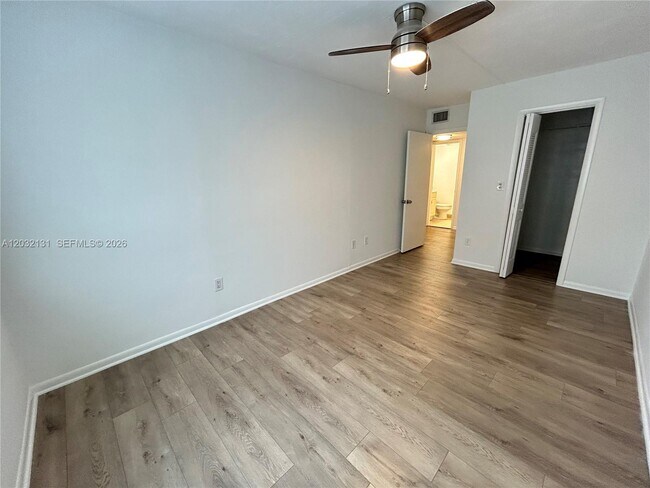 Building Photo - 9780 SW 92nd Terrace