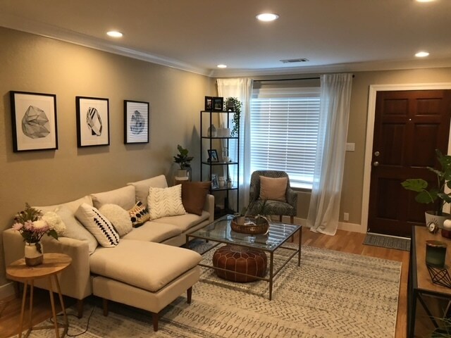 Building Photo - 67 Kuhl Ct