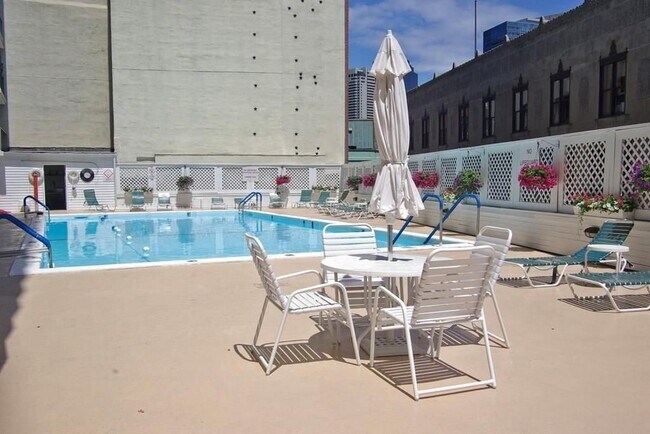 Building Photo - 151 Tremont St