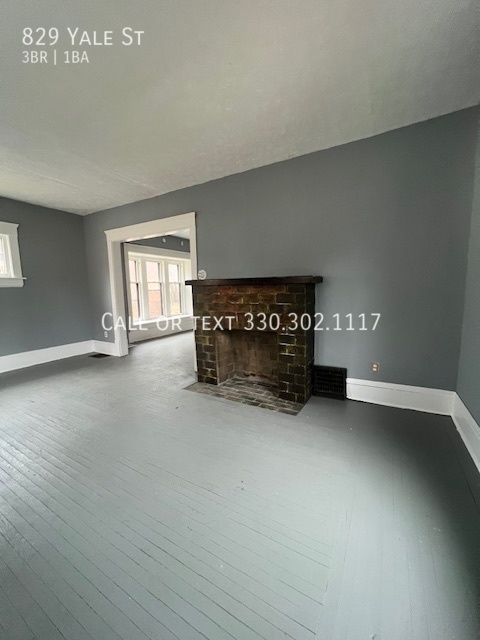 Building Photo - Three bedroom for rent - Akron OH