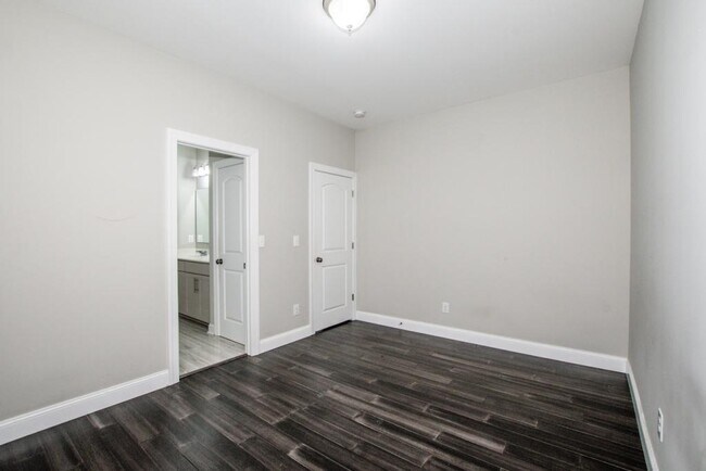 Building Photo - 6120 Durango Way