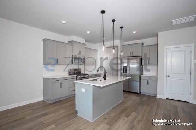 Building Photo - 1220 Tredenham Wy