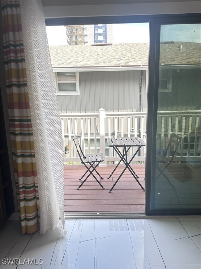 Building Photo - 1107 1st St S