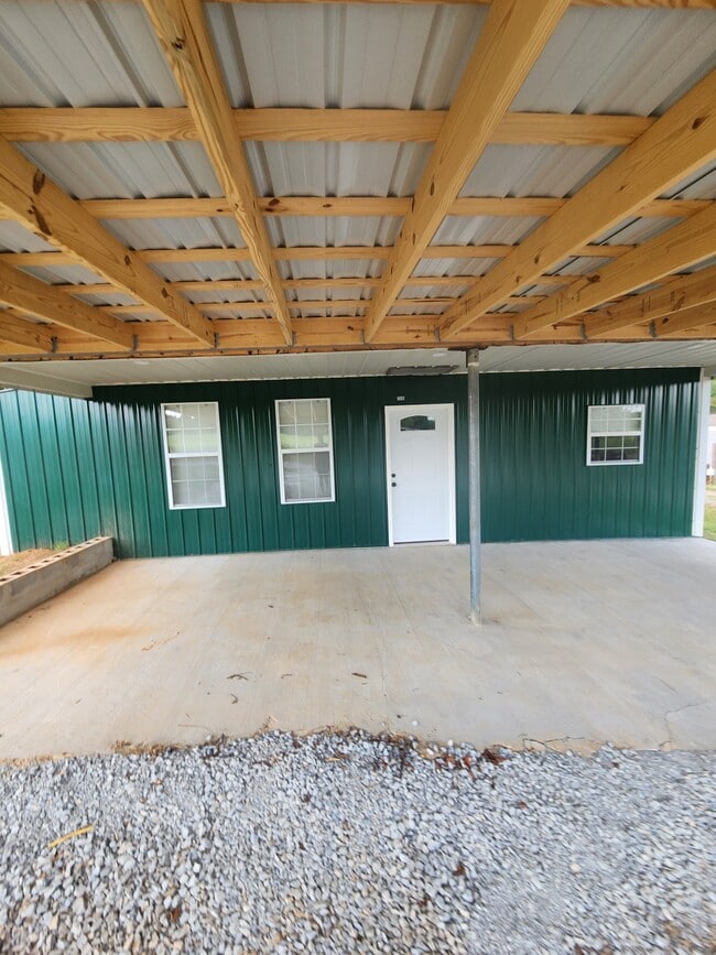 Building Photo - 26101 Green Acres Way