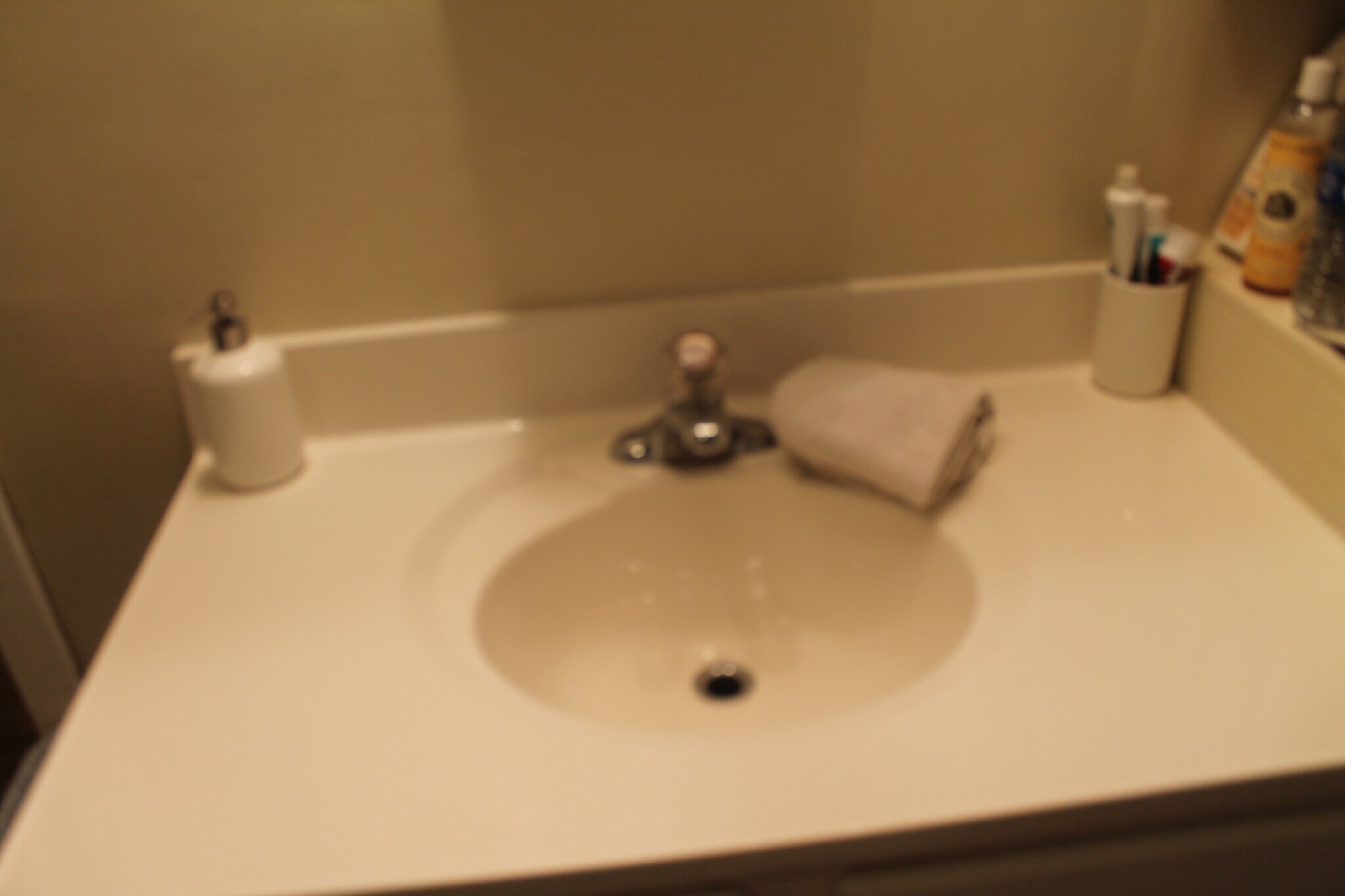 Building Photo - 2216 Georges Ln