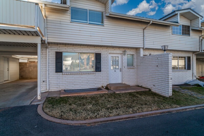 Building Photo - 781 N Valley View Dr