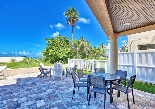 Building Photo - Gulf-Front Luxury Townhouse | 4 Bedrooms +...