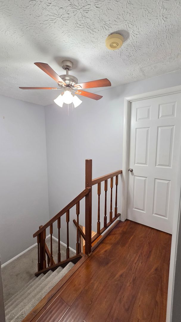 Building Photo - Beautiful Newington Forest Townhome