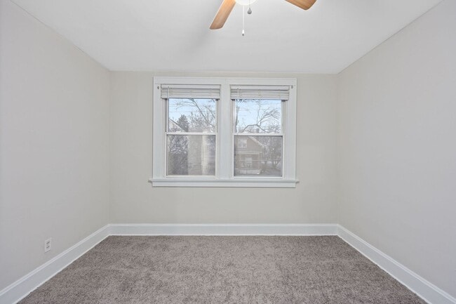 Building Photo - Cheviot- Charming 3 bed 2 bath