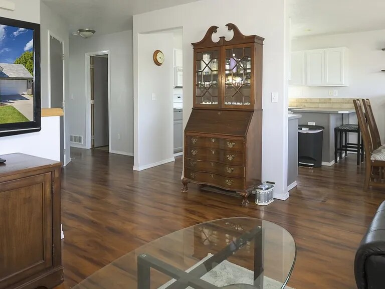 Building Photo - 18609 E 11th Ave