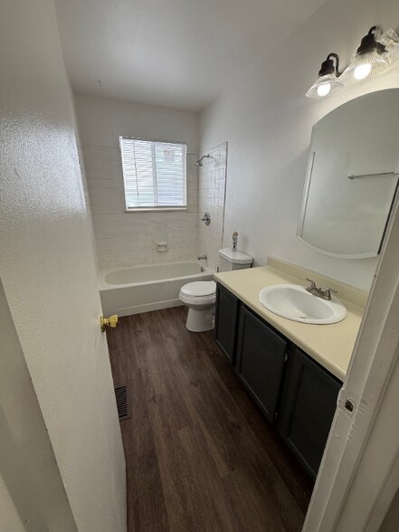 Building Photo - 1268 Soaring Eagle Dr